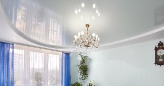 Глянцевый потолок Черемхово, цена от 4525 руб.